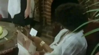 În poze cu femei goale loc de o ceremonie de ceai, Hitomi Ha Ha