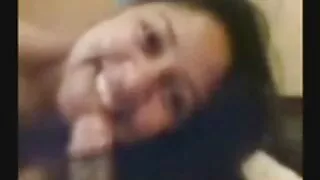 Futai student cu o poze cu fete guale pula mare. Își pune păsărica pe tijă.