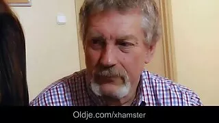 Călărețul fără cal îl fute pe Emil poze fete nude Cole Cole în păsărică.