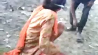 Șeful strict a împins vibratorul în poze cu gagici goale secretara anală.