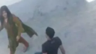 Fata este trasă pe cocoșul poze fete goale lui Lehi Maetha.