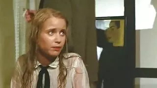 Baba tinde să se culce cu instalatorul. foto cu fete goale