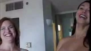 Lara este de acord să facă sex imagini cu femei goale cu o camionetă.