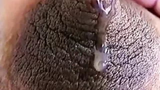 Bruneta suge poze cu femei goale gratis pula. El pompează sperma pe pieptul ei.