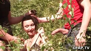 Talia Mint a ales poze cu femei goal un cocoș, nu un vibrator.