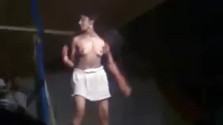 Câștigați bani cu păsărică foto fete nud într-o escortă.