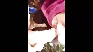 Anne poze cu fete nud De Ville are fundul și gura.