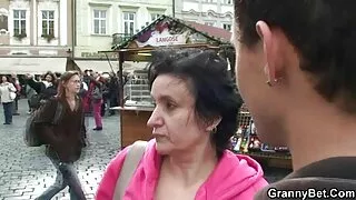 Gogo Fakmi nu poate ajuta, dar dracu ' femeigoale poze prin definiție.